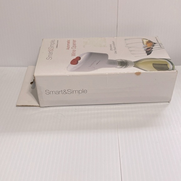 Automatic Wine Opener by Smart and Simple Battery Operated - Picture 7 of 11